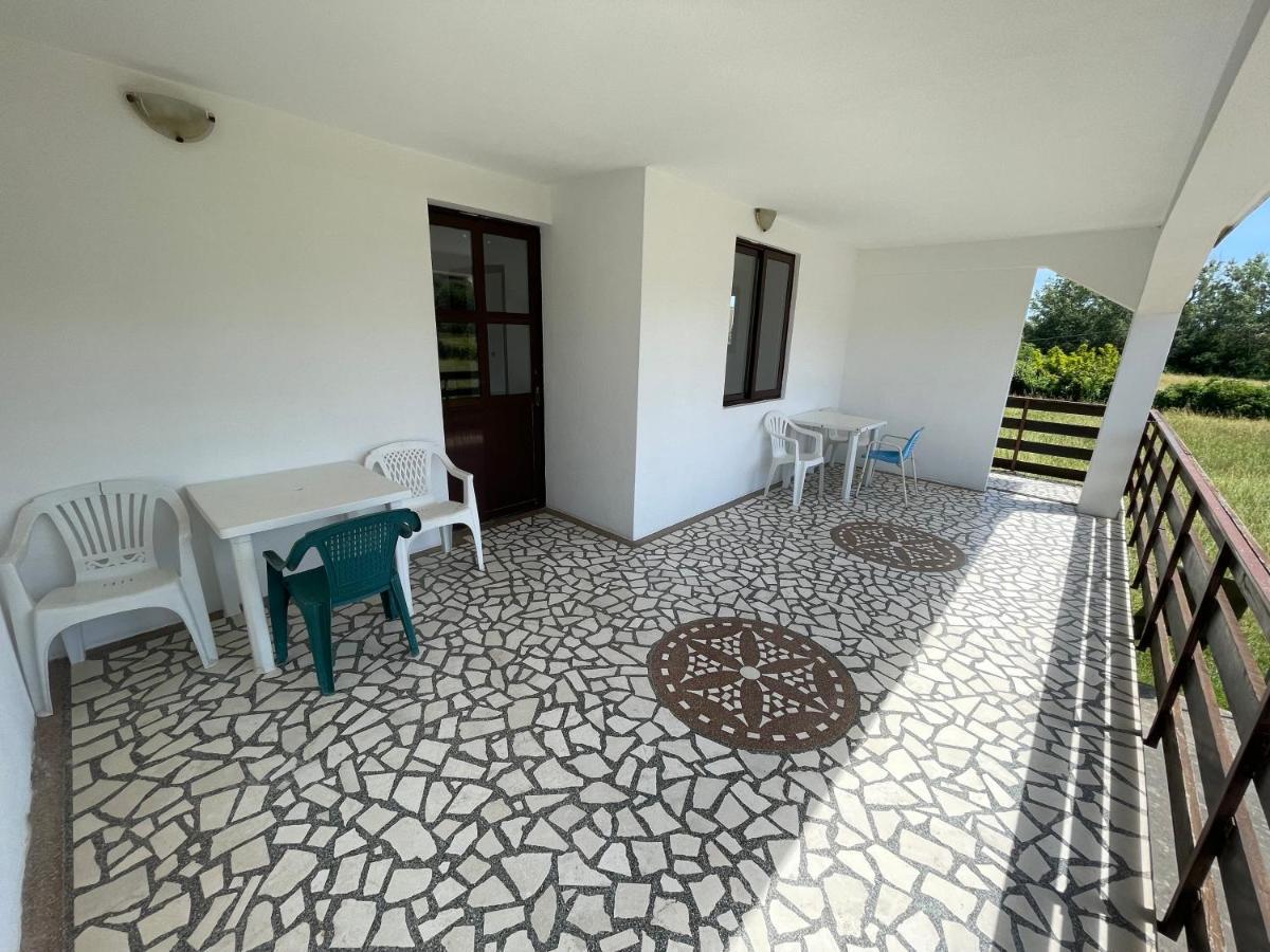Hotel Summer Sky Ulcinj Exterior foto