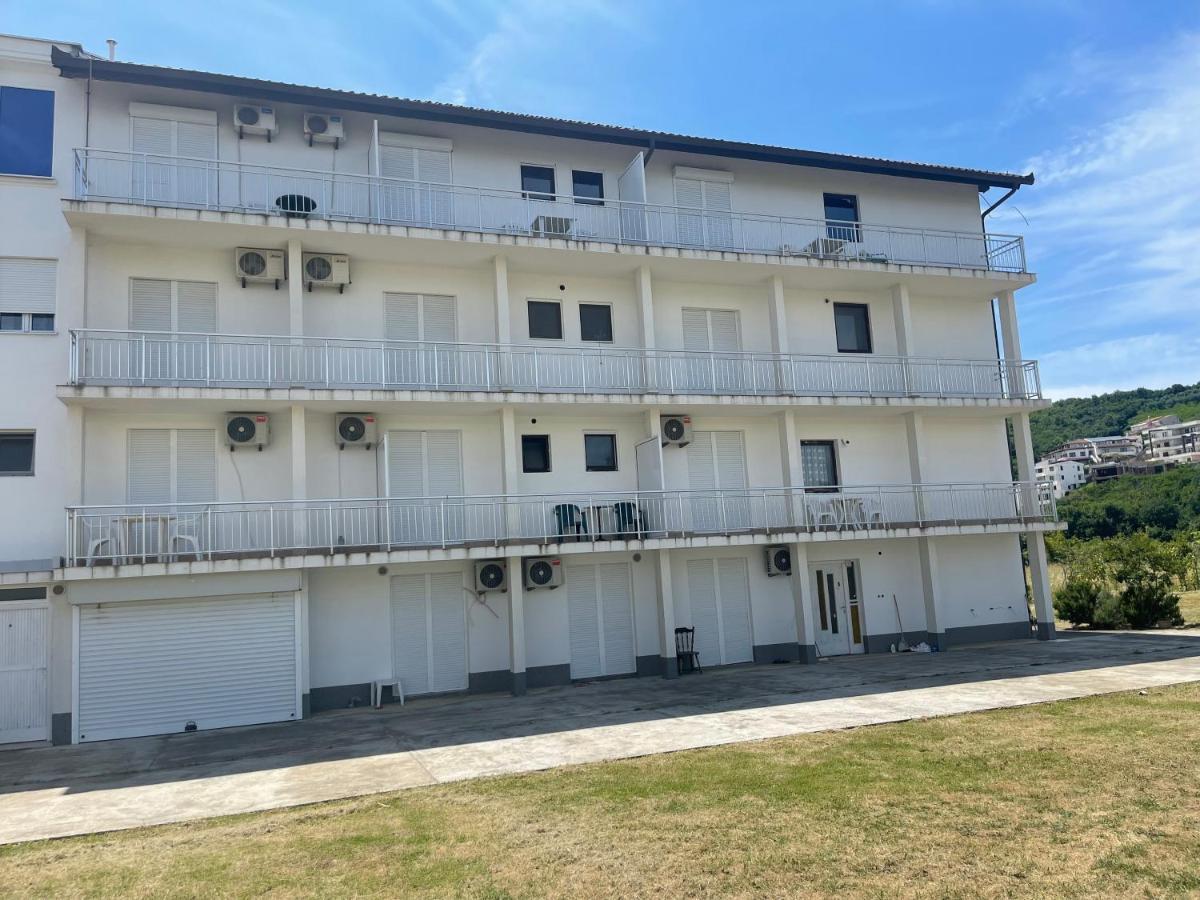 Hotel Summer Sky Ulcinj Exterior foto