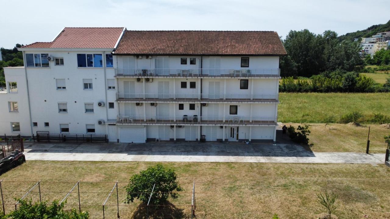 Hotel Summer Sky Ulcinj Exterior foto